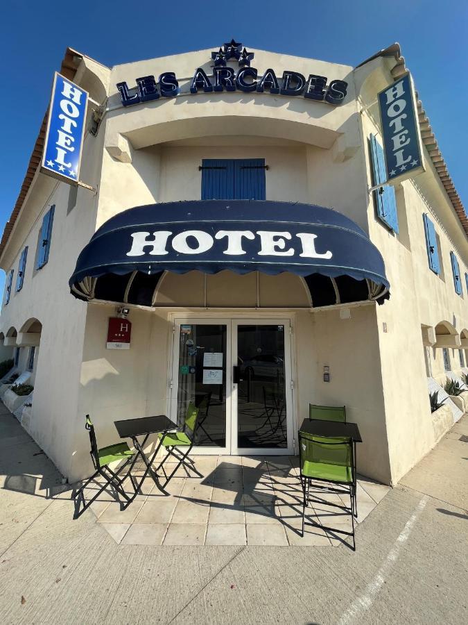 Hotel Les Arcades سانت ماري دو لا مير المظهر الخارجي الصورة